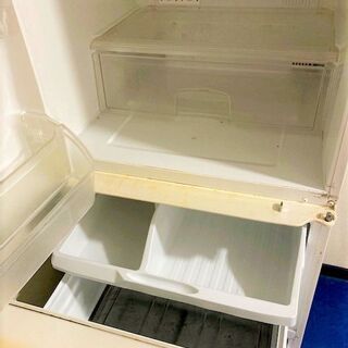 ☆USED・便利な両開き!!60×170×67㎝「SHARP」冷蔵庫・345ℓ・SJ-