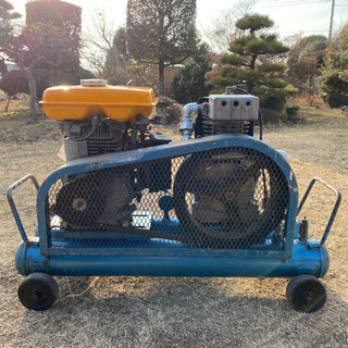 車のパーツ 完売御礼 作動確認済み☆イワタ エンジンコンプレッサー 