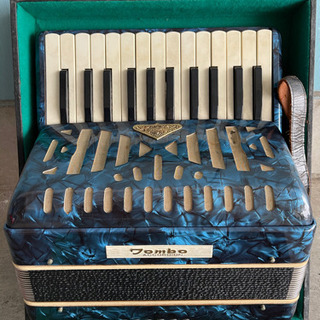 TOMBO accordion トンボ　アコーディオン　ケース付き