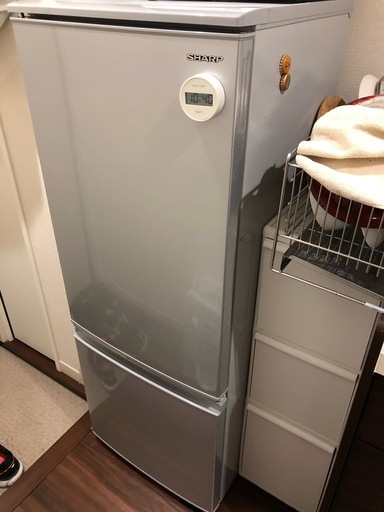 (ラスト24時間 最終値下)  シャープ SHARP 冷蔵庫(幅48.0cm) 167L つけかえどっちもドア 2ドア シルバー系 SJ-D17F-S 2018年 秋製