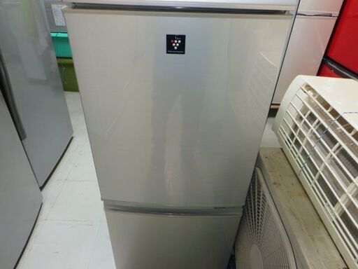 シャープノンフロン冷蔵庫137L　2012年製別館倉庫においてます