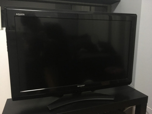 2011年 SHARP製　AQUOS32型