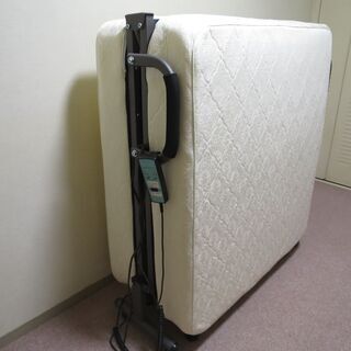 折り畳み式　電動ベッド　介護ベッド