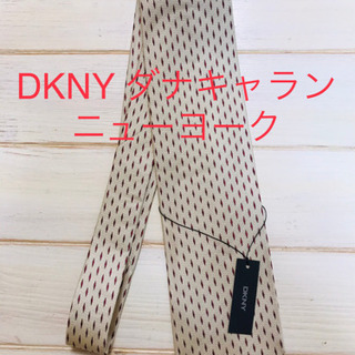 【新品未使用】DKNY （ダナキャランニューヨーク）ネクタイ 白