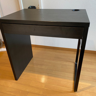 【無料】IKEA黒デスク/幅73cm×高さ75cm×奥行50cm