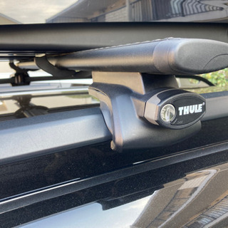 THULE ベースキャリア　ルーフレール付き用