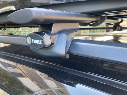 THULE ベースキャリア　ルーフレール付き用