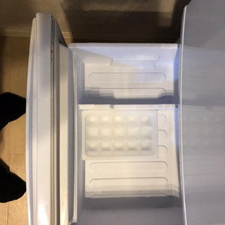 冷蔵庫　SHARP 137L 冷凍冷蔵庫