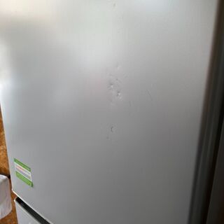 G1402 シャープ 415L 2009年 シール跡、へこみあります。