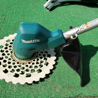 マキタ 充電式草刈り機（分割棹） Uハンドル MUR186UD 本体のみ