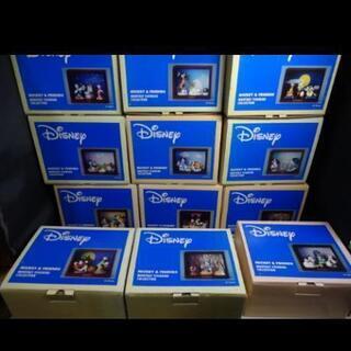 ディズニー 12ヶ月 フィギュア 陶器