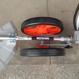 走行型草刈り機