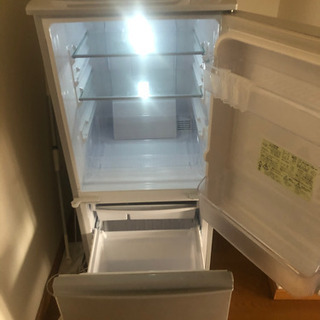 ☆美品☆ SHARP冷蔵庫　137L