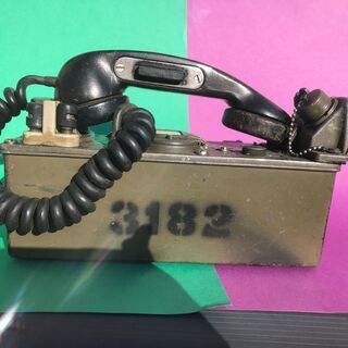 軍用グッズ・軍放出品・携帯無線電話・超レア物 値下げしました。