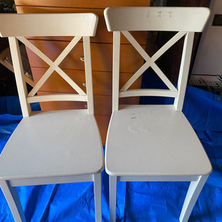 木製の白い椅子２つセット
