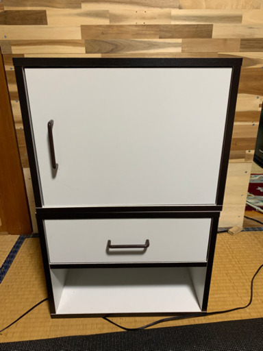 収納ボックス　２個