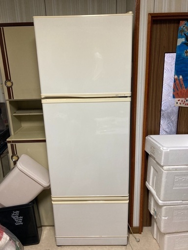 SANYO 315L冷蔵庫　あげます。