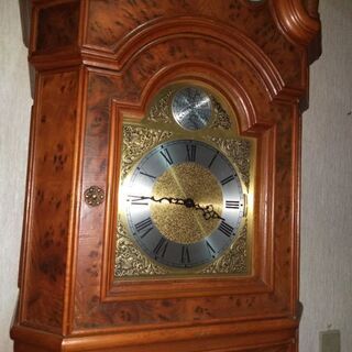 ドイツの大型置き時計です