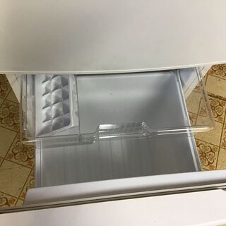 2019年製 中古 Panasonic パナソニック 138L ガラストレイ 冷凍室 2ドア 冷蔵庫 NR-B14BW-W 