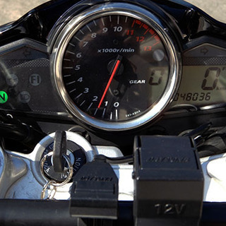 スズキ GSR250 ヨシムラマフラーなどカスタム多数 走行48000km