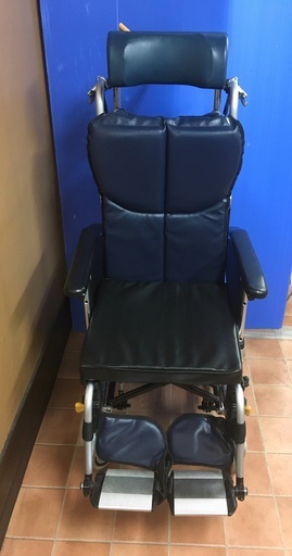 ティルト&リクライニング車いす オアシスポジティブ OS-12TRSP(介助