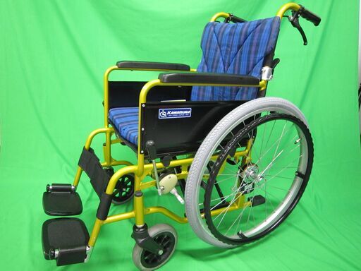 【中古】　車イス　カワムラ製　自走式  (青色）