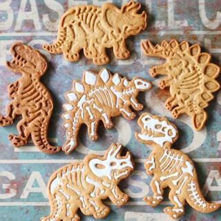 ‼️未開封新品‼️大きいサイズ⭐️恐竜の化石のクッキー型 …
