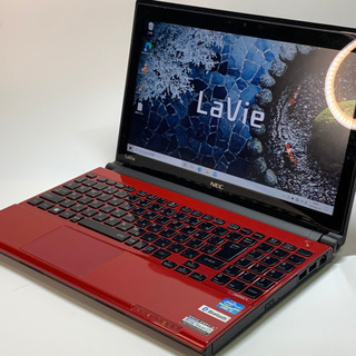 洒落たブレイズレッドのコンパクトボディ LaVie Core i5 メモリ8G SSD 