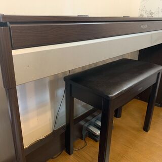 電子ピアノ YAMAHA 東京都足立区(引き取り、配達は説明欄をご覧下さい)