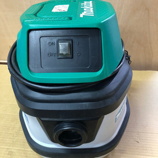 マキタ　乾湿両用　集じん機　掃除機