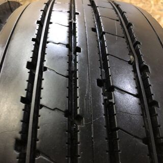BS V-STEEL RIB R173 215/70R17.5 123/121J 17.5インチ トラックタイヤ 