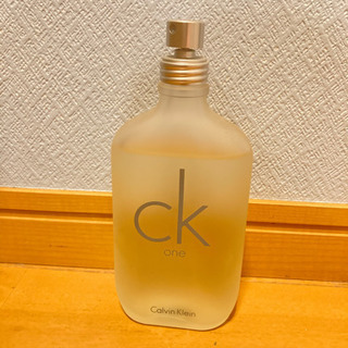 Calvin Klein "one"の香水【売ります】