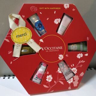 L'OCCITANE  ハンドクリーム