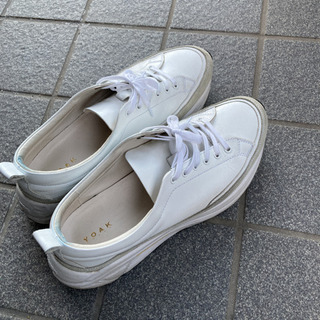 ヨーク　スニーカー　定価約36,000円