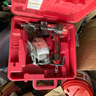 高圧釘打機　MAX65