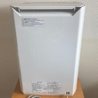 【決定しました】2017年製　パナソニック　Panasonic　衣類除湿乾燥機 F-YC80ZPX-W 