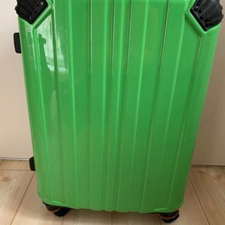 [現在交渉中] 大容量　スーツケース　グリーン