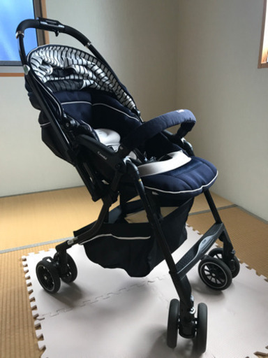 コンビ Combi 商品名 : メチャカルハンディ オート4キャス plus エッグショック