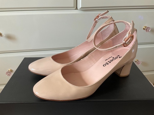 レペット repetto 淡いピンクベージュ　ストラップシューズ
