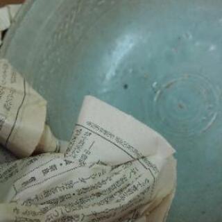 骨董] 土の中から出てきたらしい変な皿？