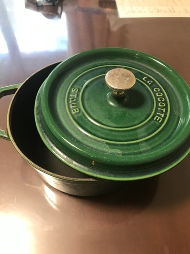 staub ストウヴ　22cm