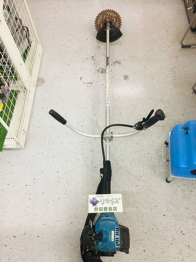マキタ MEM2600U 草刈り機【リライズ野田愛宕店】【店頭取引限定】【中古】【管理番号：ITJ97VRQ8W9Q】