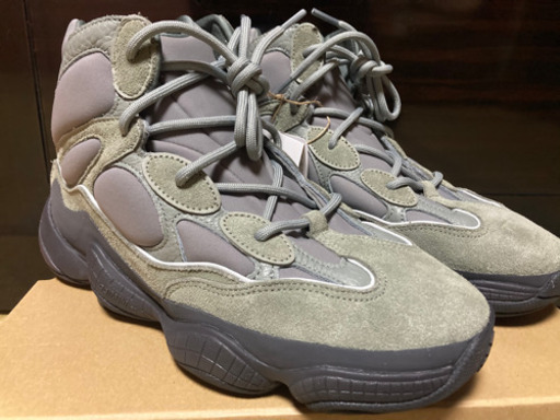 スニーカー adidas yeezy 500 high