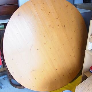 直径150㎝　丸テーブル　リビングテーブル　座卓　木製
