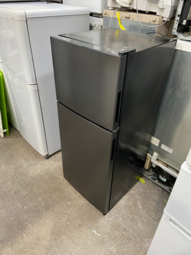 高年式✨冷蔵庫　2020年製　ブラック