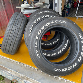 TOYO H20 215/65R16 約一年半使用で、距離1万km程