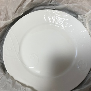 ウェッジウッド　27センチ　ホワイトの丸皿