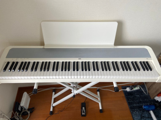 人気の春夏 【2020年製】KORG電子ピアノ88鍵　白 鍵盤楽器、ピアノ