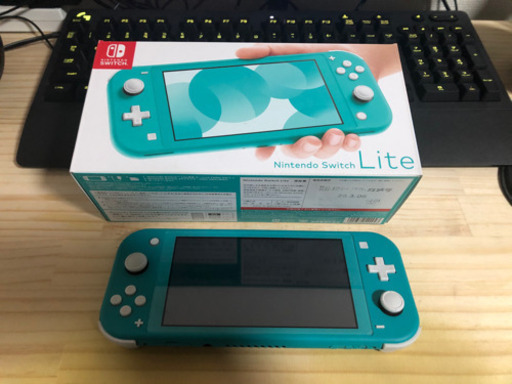 任天堂　Switch light ターコイズ