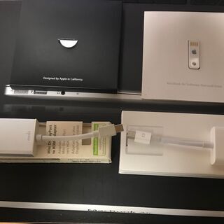 MacBook Air 13インチ 付属品あり。VGA・HDMI変換アダプターもお付けし